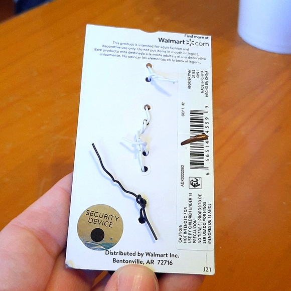 NWT 4 pack of silicone rings. Size 11.5 - Picture 4 of 4